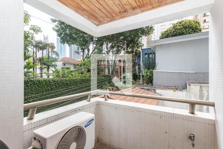 Apartamento à venda com 189m², 3 quartos e 2 vagas Apartamento à venda com 189m², 3 quartos e 2 vagasVaranda