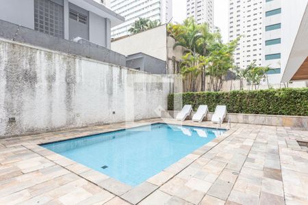 Apartamento à venda com 189m², 3 quartos e 2 vagas Apartamento à venda com 189m², 3 quartos e 2 vagasPiscina