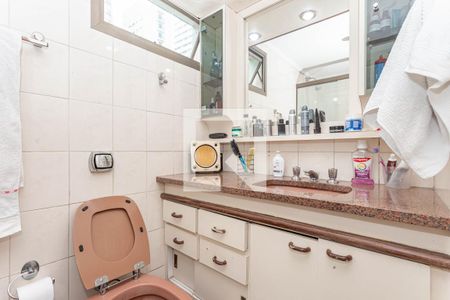 Apartamento à venda com 189m², 3 quartos e 2 vagas Apartamento à venda com 189m², 3 quartos e 2 vagasBanheiro