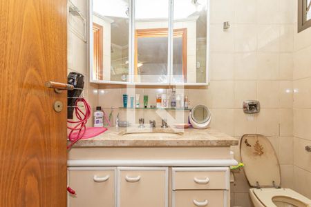 Apartamento à venda com 189m², 3 quartos e 2 vagas Apartamento à venda com 189m², 3 quartos e 2 vagasBanheiro Suíte 2