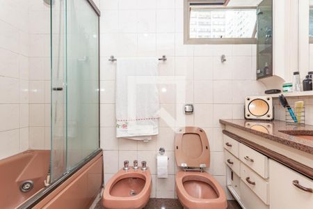 Apartamento à venda com 189m², 3 quartos e 2 vagas Apartamento à venda com 189m², 3 quartos e 2 vagasBanheiro