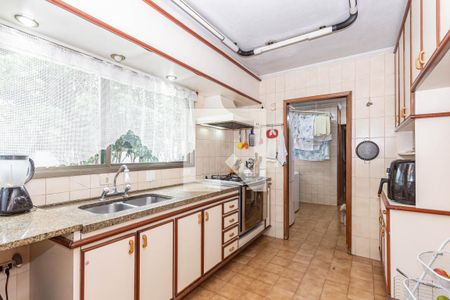 Apartamento à venda com 189m², 3 quartos e 2 vagas Apartamento à venda com 189m², 3 quartos e 2 vagasCozinha