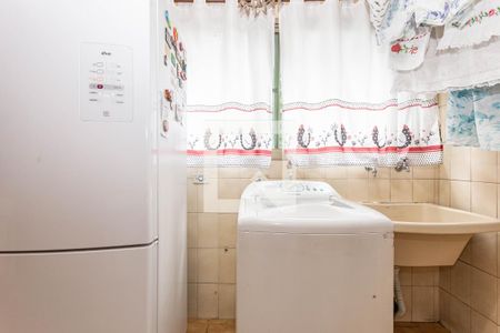 Apartamento à venda com 189m², 3 quartos e 2 vagas Apartamento à venda com 189m², 3 quartos e 2 vagasArea de Serviços