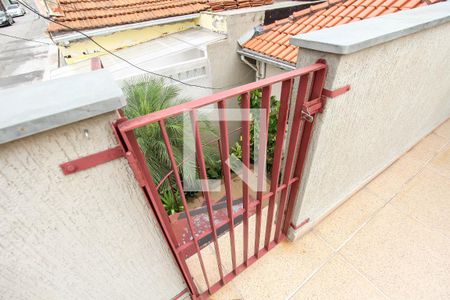 Casa à venda com 130m², 3 quartos e 3 vagasEscada Varanda