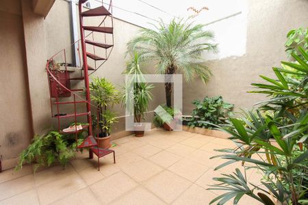 Casa à venda com 130m², 3 quartos e 3 vagasGaragem