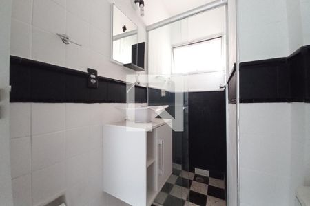 Banheiro  de apartamento à venda com 1 quarto, 55m² em Botafogo, Campinas