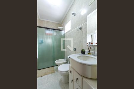 Banheiro da Suíte de casa à venda com 3 quartos, 148m² em Alves Dias, São Bernardo do Campo