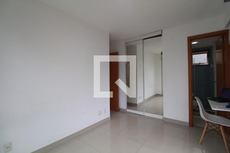 Apartamento à venda com 80m², 2 quartos e 1 vagaSuíte 