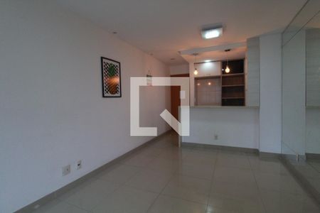 Apartamento à venda com 80m², 2 quartos e 1 vagaSala