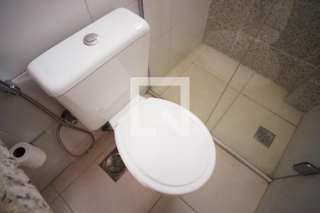 Apartamento para alugar com 72m², 3 quartos e 2 vagas Apartamento para alugar com 72m², 3 quartos e 2 vagasBanheiro