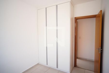 Apartamento para alugar com 72m², 3 quartos e 2 vagas Apartamento para alugar com 72m², 3 quartos e 2 vagasQuarto 2