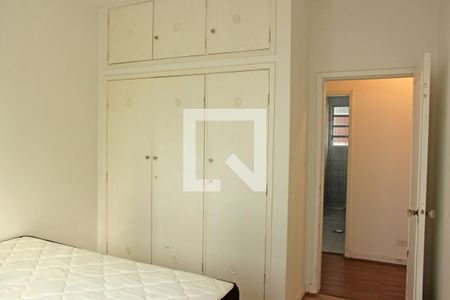 Quarto 1 de apartamento para alugar com 3 quartos, 190m² em Gonzaga, Santos
