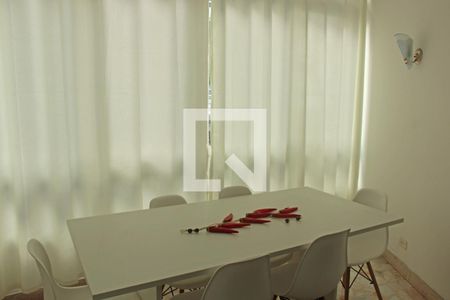 Sala de apartamento para alugar com 3 quartos, 190m² em Gonzaga, Santos