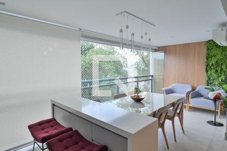 Varanda de casa à venda com 3 quartos, 133m² em Bosque da Saúde, São Paulo