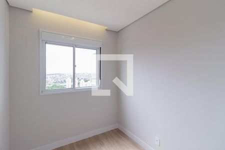 Quarto 2 de apartamento para alugar com 2 quartos, 39m² em Jardim Santo Estêvão, Carapicuíba