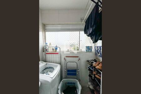 Apartamento à venda com 58m², 2 quartos e 1 vaga Apartamento à venda com 58m², 2 quartos e 1 vagaÁrea de serviço