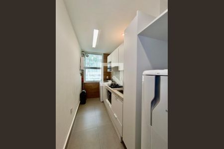 Apartamento para alugar com 55m², 2 quartos e sem vaga Apartamento para alugar com 55m², 2 quartos e sem vagaCozinha americana