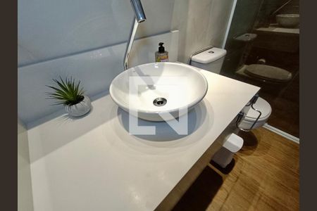 Apartamento para alugar com 55m², 2 quartos e sem vaga Apartamento para alugar com 55m², 2 quartos e sem vagaSuíte banheiro