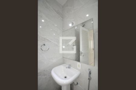 Casa para alugar com 90m², 3 quartos e sem vagaBanheiro da Suite