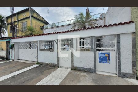 Casa para alugar com 90m², 3 quartos e sem vaga Casa para alugar com 90m², 3 quartos e sem vagaFachada