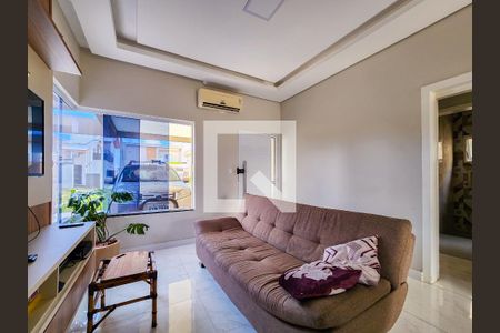 Sala de casa de condomínio para alugar com 3 quartos, 134m² em Jardim Jacinto, Jacareí