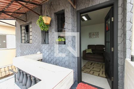 Casa à venda com 150m², 5 quartos e 2 vagasEntrada casa 3