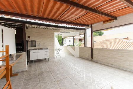 Casa à venda com 150m², 5 quartos e 2 vagasChurrasqueira/Varanda