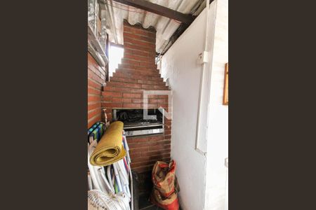 Casa à venda com 150m², 5 quartos e 2 vagasChurrasqueira