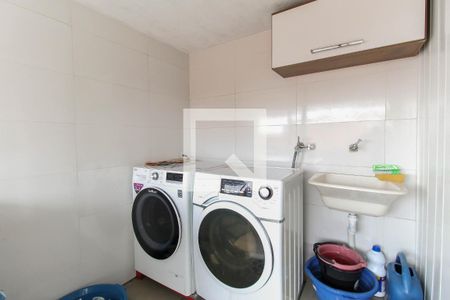 Casa à venda com 150m², 5 quartos e 2 vagasÁrea de Serviço