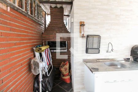 Casa à venda com 150m², 5 quartos e 2 vagasChurrasqueira