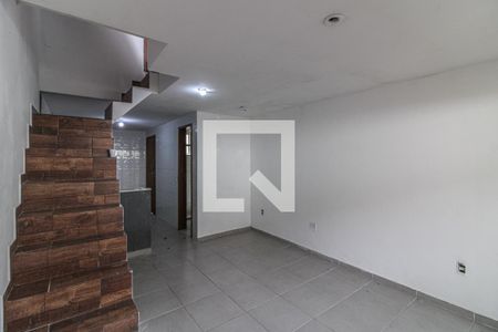 Sala de casa de condomínio para alugar com 3 quartos, 100m² em Vargem Grande, Rio de Janeiro