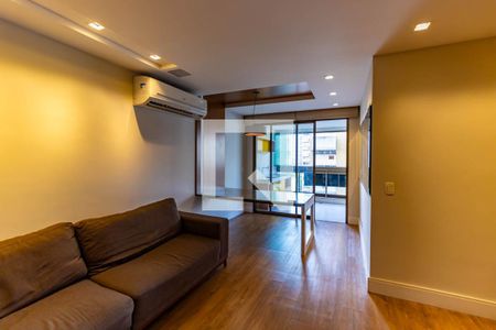 Sala de apartamento à venda com 3 quartos, 110m² em Icaraí, Niterói