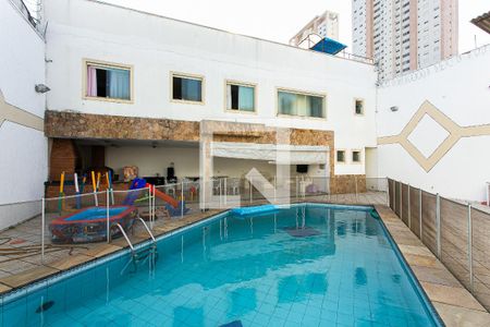 Casa à venda com 1000m², 5 quartos e 8 vagasPiscina