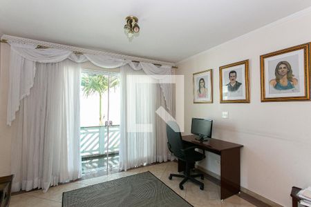 Casa à venda com 1000m², 5 quartos e 8 vagasEscritório