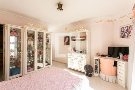 Casa à venda com 1000m², 5 quartos e 8 vagasSuíte 2