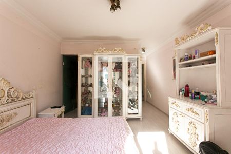 Casa à venda com 1000m², 5 quartos e 8 vagasSuíte 2