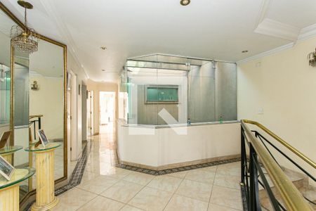 Casa à venda com 1000m², 5 quartos e 8 vagasCorredor