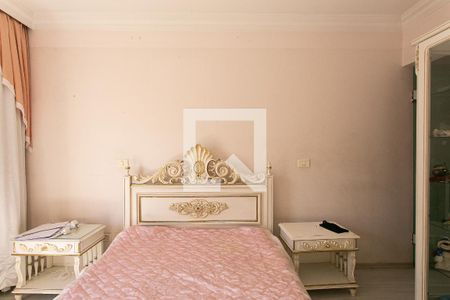 Casa à venda com 1000m², 5 quartos e 8 vagasSuíte 2