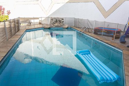 Casa à venda com 1000m², 5 quartos e 8 vagasPiscina