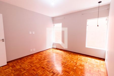Quarto 1 de casa à venda com 2 quartos, 150m² em Campestre, Santo André