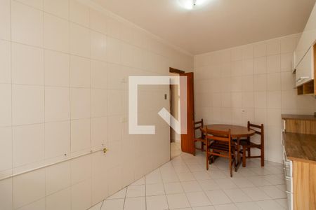 Casa para alugar com 150m², 2 quartos e 2 vagasCozinha 