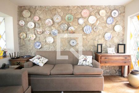 Sala de casa à venda com 3 quartos, 267m² em Ouro Preto, Belo Horizonte