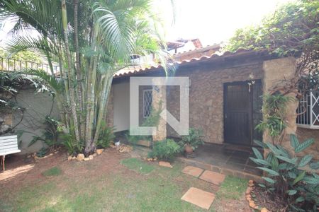 Casa à venda com 267m², 3 quartos e 2 vagasJardim