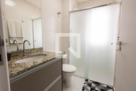 Apartamento para alugar com 68m², 2 quartos e 2 vagas Apartamento para alugar com 68m², 2 quartos e 2 vagasBanheiro