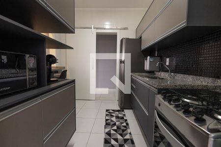 Apartamento para alugar com 68m², 2 quartos e 2 vagas Apartamento para alugar com 68m², 2 quartos e 2 vagasCozinha