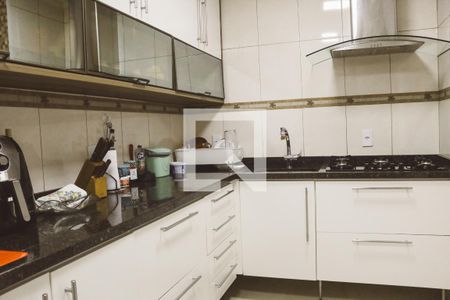 Apartamento à venda com 95m², 3 quartos e 2 vagasCozinha