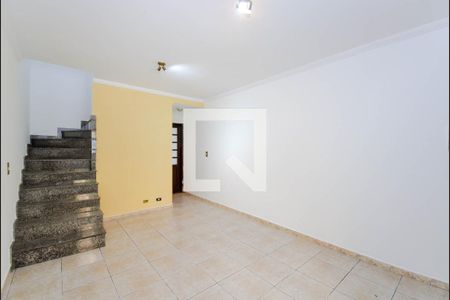 Sala de casa para alugar com 2 quartos, 100m² em Jardim Santa Cecilia, Guarulhos
