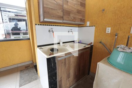 Casa à venda com 100m², 2 quartos e 1 vagaÁrea de Serviço