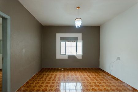 Sala de casa à venda com 4 quartos, 189m² em Chácara Inglesa, São Paulo