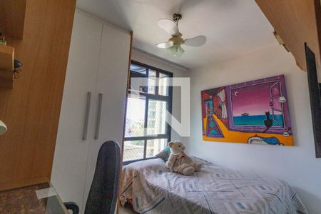 Apartamento à venda com 118m², 4 quartos e 2 vagasQuarto 2